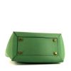 Bolso de mano Celine Belt mini en cuero granulado verde - Detail D5 thumbnail