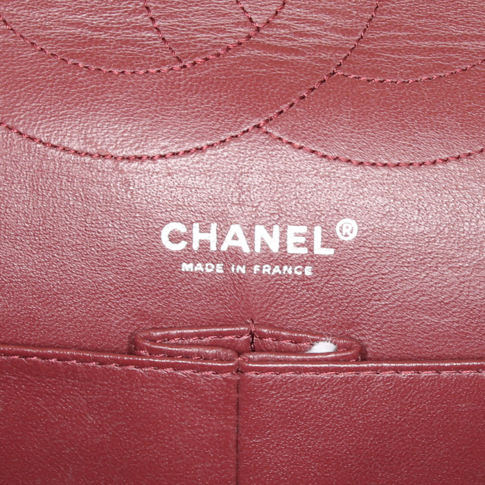 Chanel 2.55 handbag in red quilted leather - Detail D4
