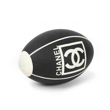 palmes de main chanel logo cc en gomme noir pochon