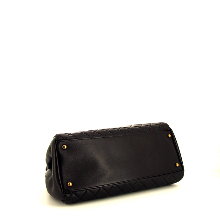 Bolso de mano Chanel Mademoiselle en cuero acolchado negro - Detail D5