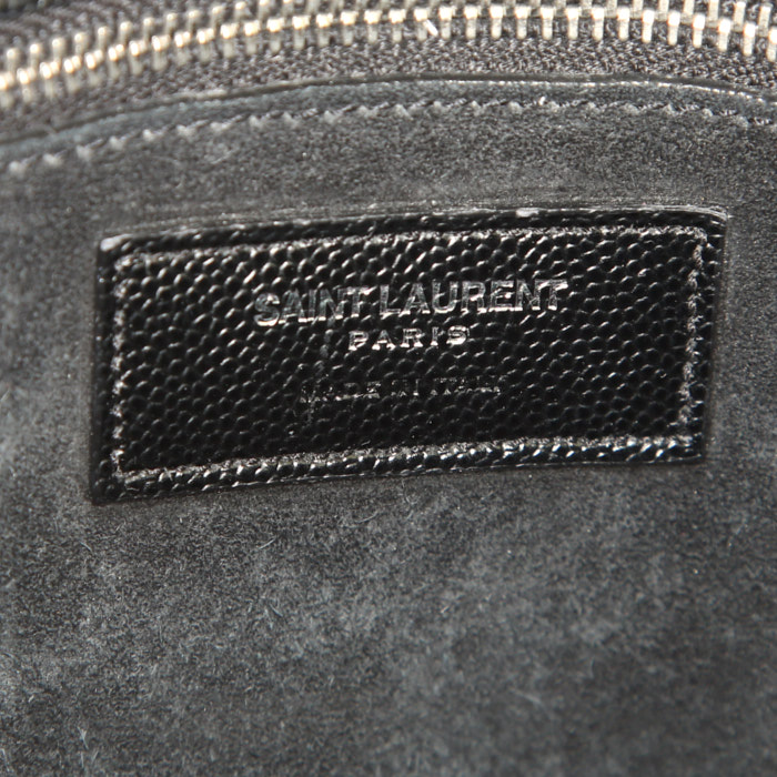 Saint Laurent Sac de jour handbag in black leather - Detail D3