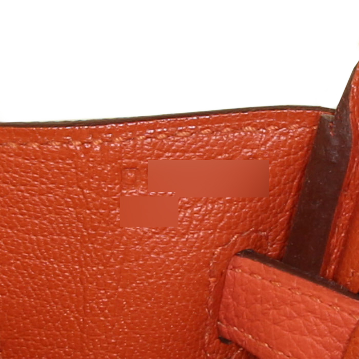 Hermes Birkin 25 cm handbag in orange togo leather - Detail D4