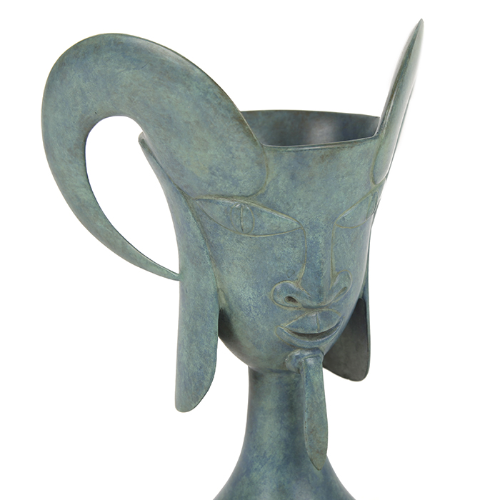 Jean Cocteau, "Petit Faune", sculpture ou vase en bronze patiné vert antique, édition Artcurial, signée, numérotée et datée, avec son certificat d'authenticité, création de 1958, édition des années 1990 - Detail D3