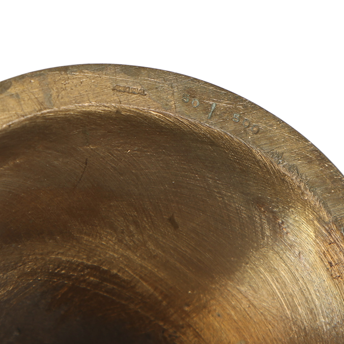 Jean Cocteau, "Petit Faune", sculpture ou vase en bronze patiné vert antique, édition Artcurial, signée, numérotée et datée, avec son certificat d'authenticité, création de 1958, édition des années 1990 - Detail D5