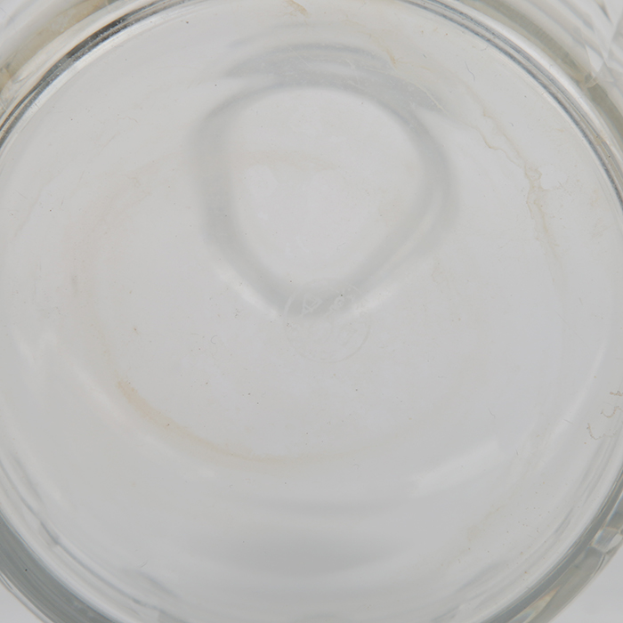 Hermès, decanter-holder, in burgundy box leather stichted, golden brass and decanters in Baccarat crystal, signed, from the 1950's - Detail D5