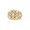 Dome-shaped Chanel Baroque large model ring in yellow gold and pearls - 00pp thumbnail