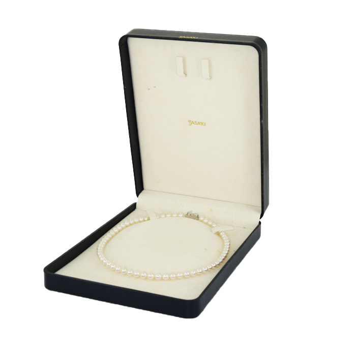 Tasaki necklace in silver and cultured pearls - Detail D2