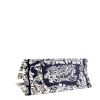 Shopping bag Dior Book Tote modello medio in tela blu e bianca con motivo - Detail D4 thumbnail