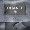 Mochila Chanel Coco Cocoon en lona acolchada plateada - Detail D3 thumbnail