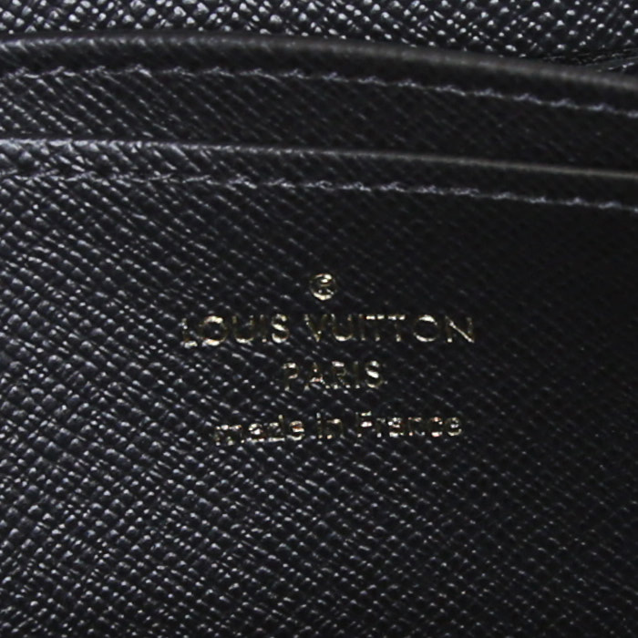 Louis Vuitton Dauphine mini wallet compact in brown "Reverso" monogram canvas and brown leather - Detail D3