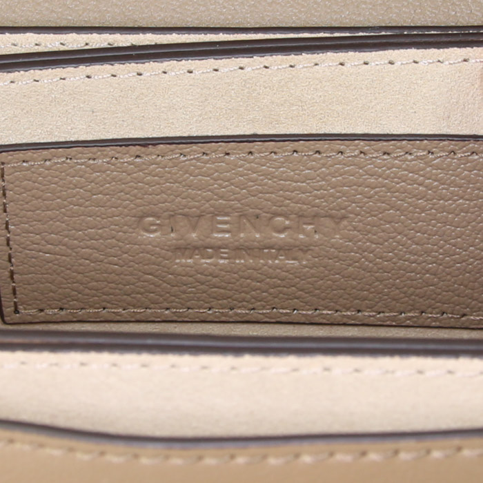 Givenchy GV3 shoulder bag in grey leather - Detail D4
