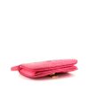 Bolso bandolera Céline Classic Box en piel de pitón rosa - Detail D4 thumbnail