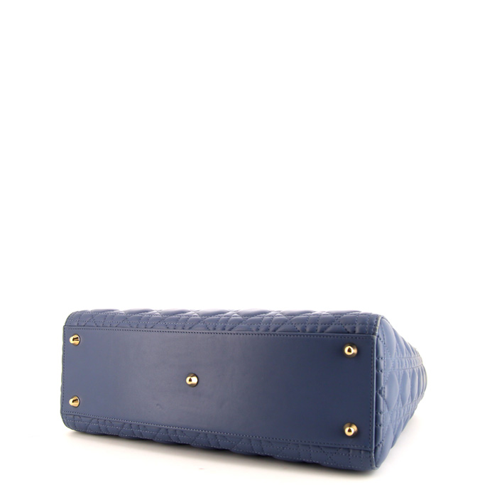 Sac à main Dior Lady Dior grand modèle en cuir cannage bleu - Detail D5