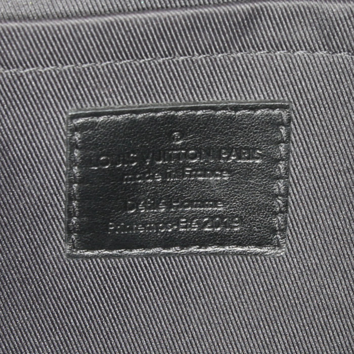 Sac bandoulière Louis Vuitton Steamer Bag petit modèle en toile monogram enduite marron et cuir noir - Detail D4