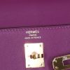 Borsa Hermes Kelly 25 cm in pelle Swift viola Anemone - Detail D4 thumbnail