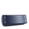 Sac à main Louis Vuitton Brea en cuir épi bleu-marine - Detail D5 thumbnail