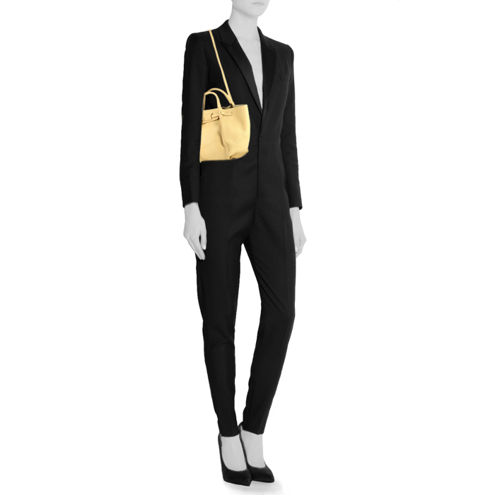 Sac à main Celine  Big Bag en cuir grainé beige - Detail D2