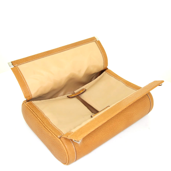 Hermès Vintage bag in gold grained leather - Detail D4