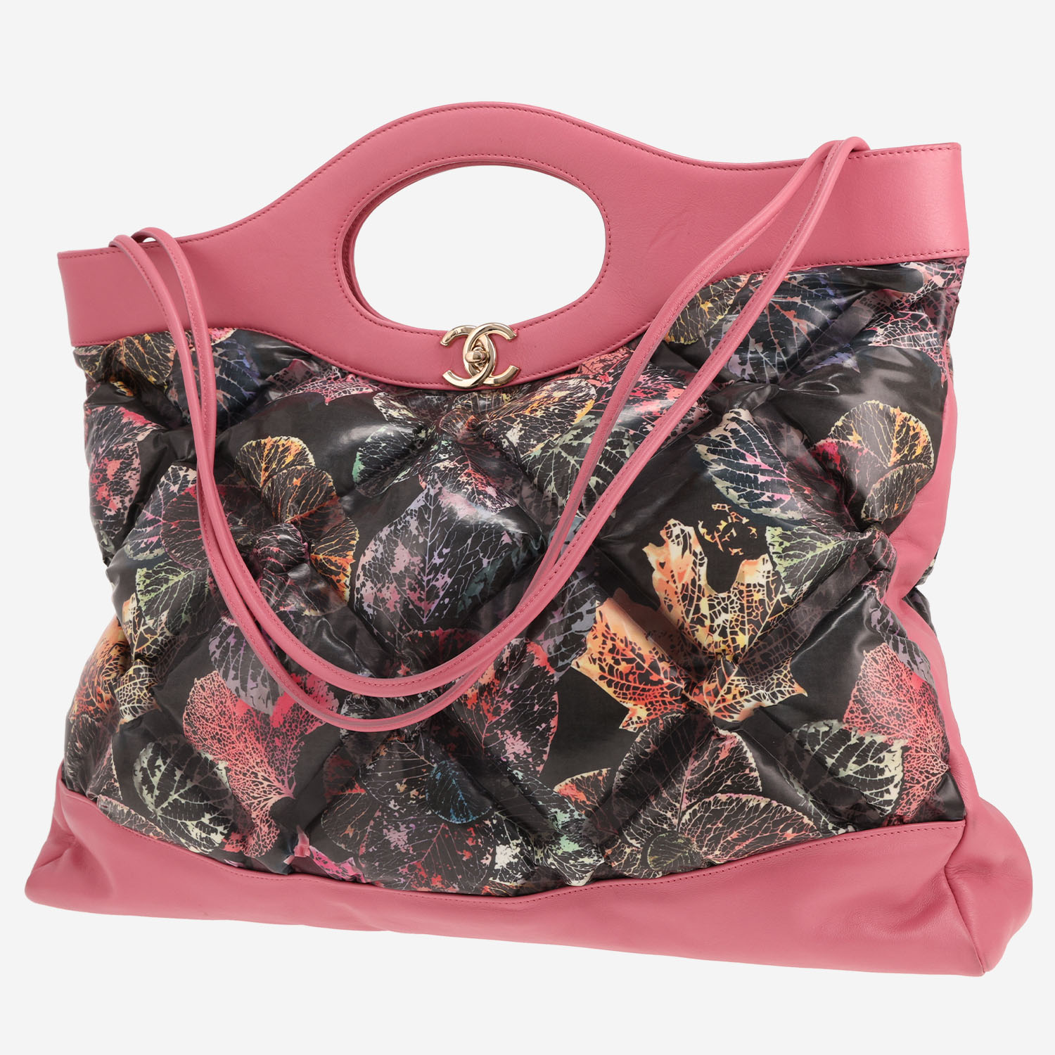 Chanel 31 handbag in black quilted canvas and pink leather