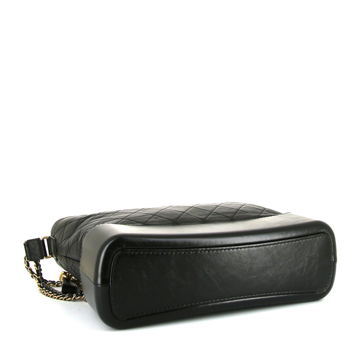 Sac bandoulière Chanel Gabrielle  en cuir matelassé noir - Detail D5