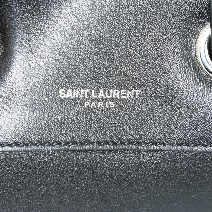 Saint Laurent backpack in black leather - Detail D4