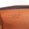 Porta-documentos Louis Vuitton en lona Monogram marrón y cuero marrón - Detail D3 thumbnail