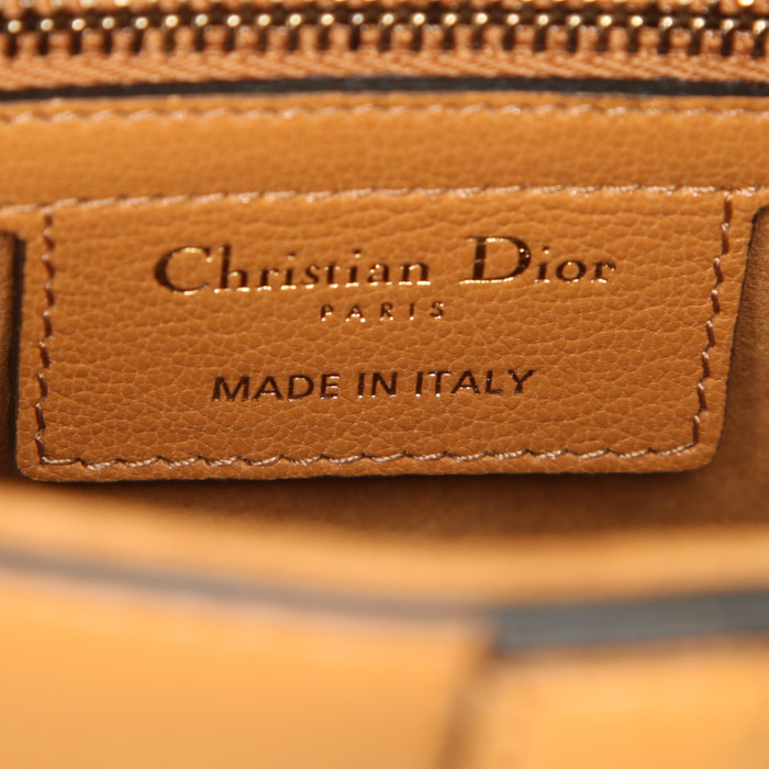 Dior Saddle handbag in gold leather - Detail D3