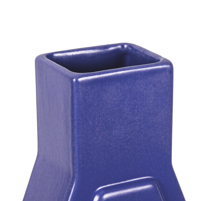 Ettore Sottsass, vase sculpture "Y23" de la série Yantra pour Design Center, en céramique émaillée lavande, signée, création 1969, édition des années 1980 - Detail D2