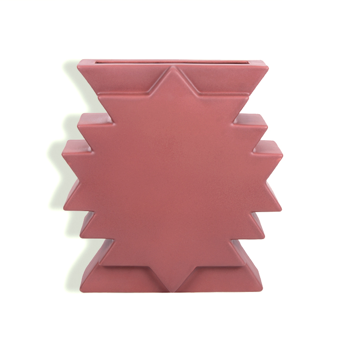 Ettore Sottsass, vase sculpture "Y28", en céramique émaillée rose, édition EAD pour la galerie Modernariato, signé, des années 1990 - Detail D1