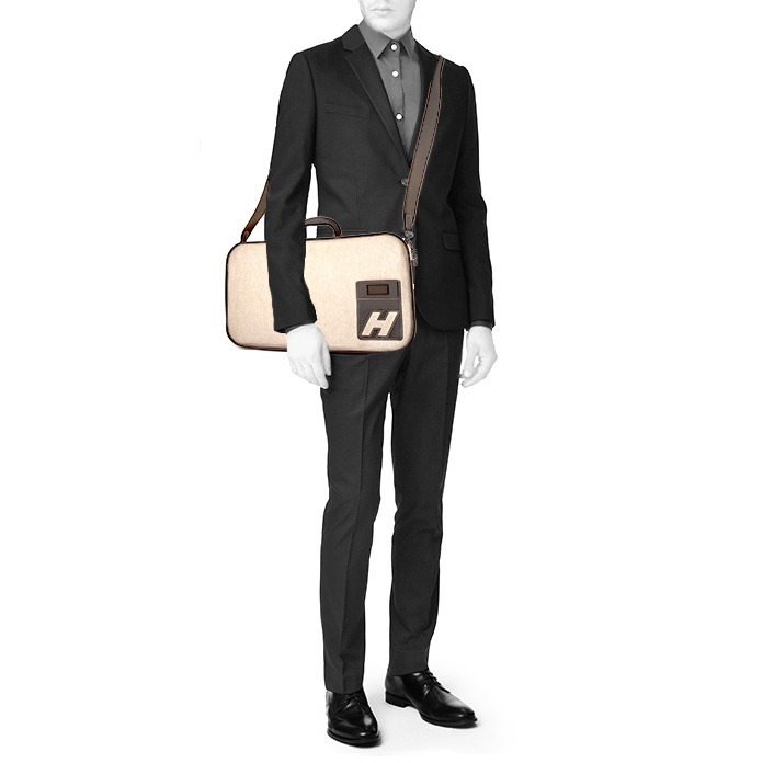 Hermès  Ulysse suitcase  in beige canvas  and etoupe leather - Detail D2