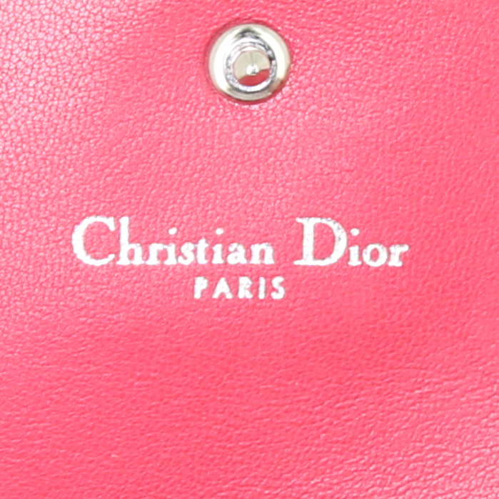 Sac/pochette Dior Diorama Wallet on Chain en cuir grainé rouge - Detail D3