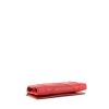 Dior Diorama Wallet on Chain handbag/clutch in red grained leather - Detail D4 thumbnail