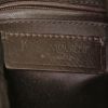 Bolso de mano Yves Saint Laurent Mombasa en cuero blanco - Detail D3 thumbnail