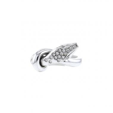 Sortija Boucheron Trouble en oro blanco y diamantes