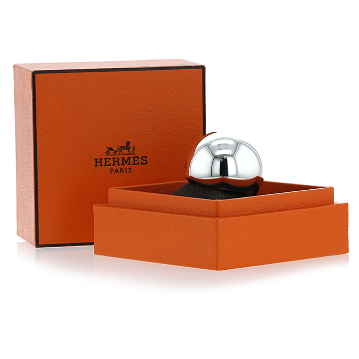 Sortija en forma de bola Hermès Quark en plata y resina naranja - Detail D2