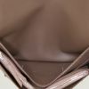 Billetera Hermes Dogon - Pocket Hand en cuero togo marrón etoupe - Detail D2 thumbnail