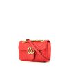 Borsa a tracolla Gucci GG Marmont mini in pelle trapuntata rossa con decori geometrici - 00pp thumbnail