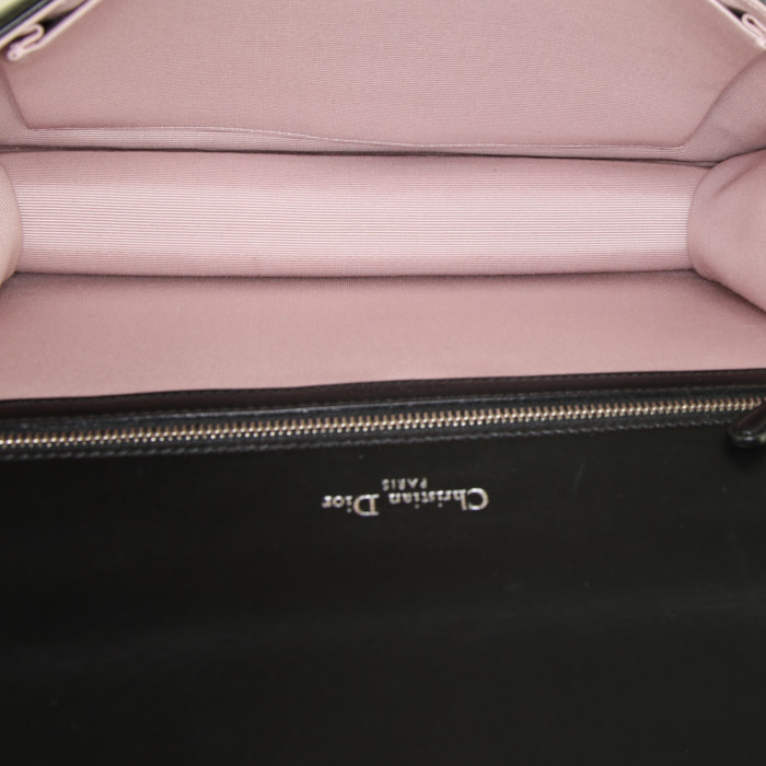 Bolso bandolera Dior Diorama en cuero liso negro - Detail D3