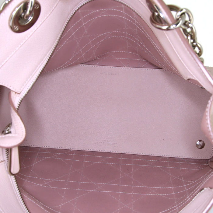 Bolso Cabás Dior Dior Soft en cuero cannage rosa pálido - Detail D2