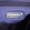Mochila Chanel Editions Limitées en lona acolchada y tweed azul - Detail D3 thumbnail