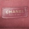 Borsa shopping Chanel Neo Executive in pelle martellata nera - Detail D4 thumbnail