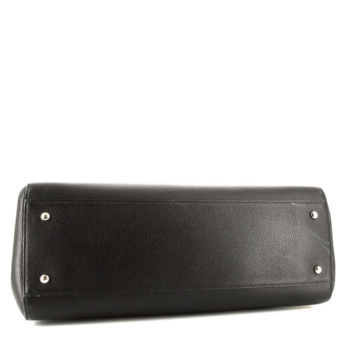 Sac shopping Chanel Neo Executive en cuir grainé noir - Detail D5