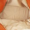 Borsa da viaggio Hermes Victoria in pelle taurillon clemence arancione - Detail D2 thumbnail