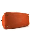 Borsa da viaggio Hermes Victoria in pelle taurillon clemence arancione - Detail D4 thumbnail