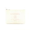 Bolsito de mano Chanel Deauville en raffia rosa pálido - 360 thumbnail