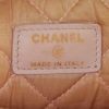 Bolsito de mano Chanel Deauville en raffia rosa pálido - Detail D3 thumbnail