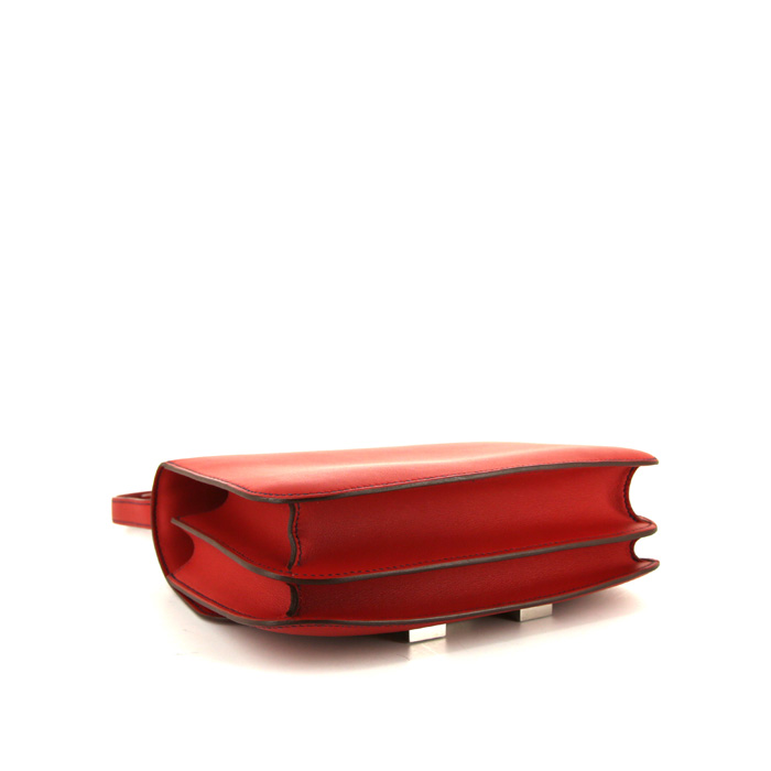 Sac bandoulière Hermès  Constance grand modèle  en cuir Swift rouge - Detail D5