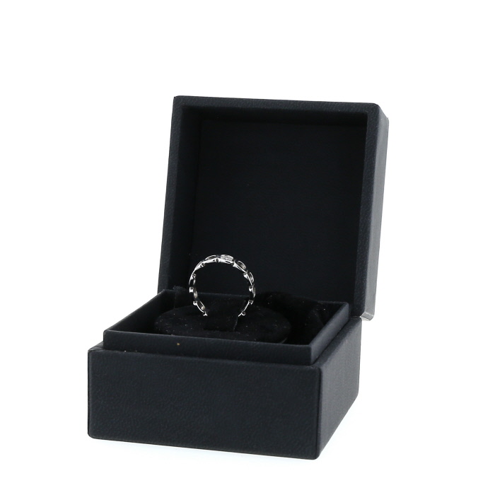 Dinh Van Impression Domino ring in white gold and diamonds - Detail D2