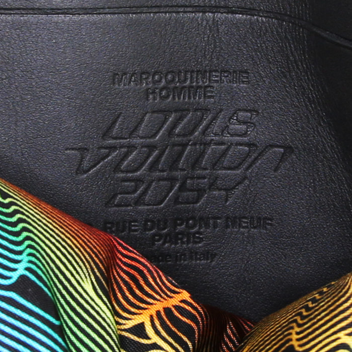 Borsa a tracolla Louis Vuitton Louis Vuitton Editions Limitées Sling Bag in pelle trapuntata nera - Detail D3