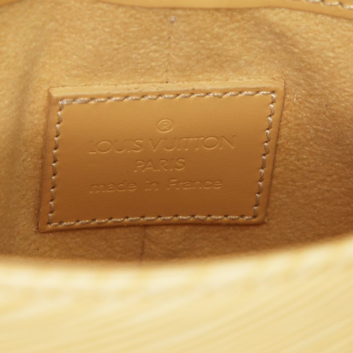 Bolso de mano Louis Vuitton Demi Lune en cuero Epi beige - Detail D3